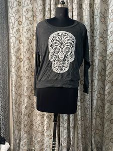 Grey Skull Print Long Sleeve Top