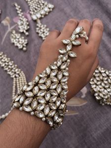 Exquisite Pearl &amp; Kundan Jewellery Set