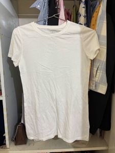 Gap White T-Shirt