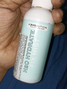 Makeup Revolution Fix Mist