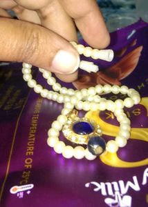 Blue Kundan-Stone Pendant Pearl Necklace