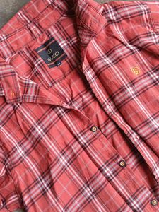 Men's Plaid Button-Up Shirt