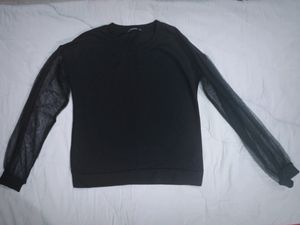 FULL SLEEVE SOLID BLACK SWEATSHIRT