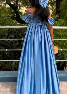Elegant Blue Off-Shoulder Maxi Dress