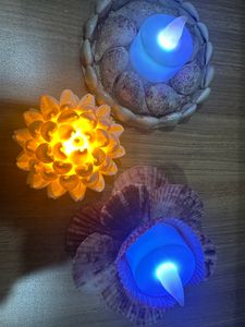 Combo of lamps and crochet bag