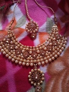 Exquisite Pearl & Kundan Necklace Set