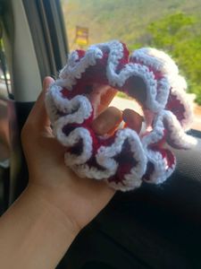 crochet scrunchie