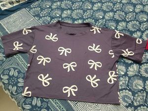 Cute Purple Bow Print Cropped Top tshirt