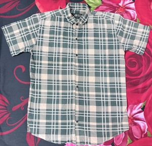 Classic Plaid Short Sleeve Shirt