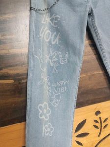 Printed  Light Wash Jeans