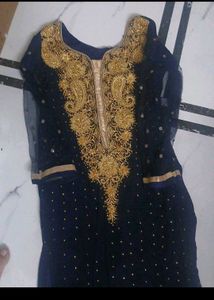 Elegant Navy Blue Kurta Set with Gold Embellishmen