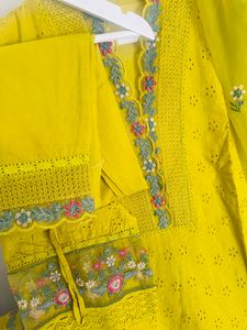 New Pakistani Kurta Set Front Lining Attached