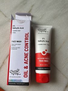 Chemist at Play Face Wash