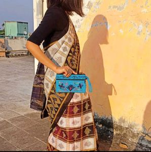 Embroidered Blue Hand Purse