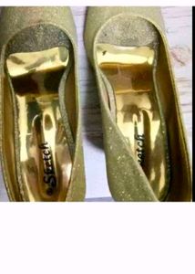 Golden Pencil Heel