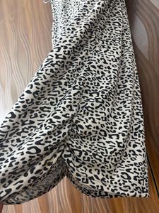 Sleeveless Leopard Print Tunic Top