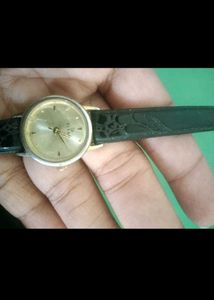 Classic Black Leather Strap Watch(not working)