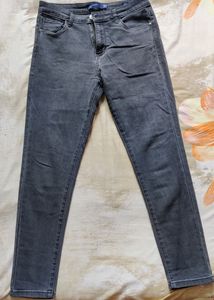 Women Grey Skinny Jeans