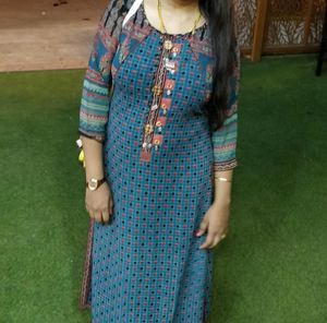 Pretty Georgette Kurti With Attached Lining