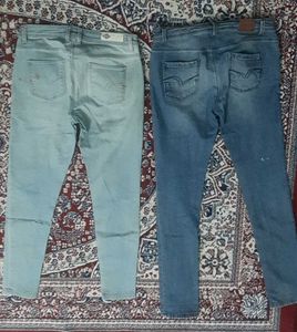 2 Pairs of Women's Jeans
