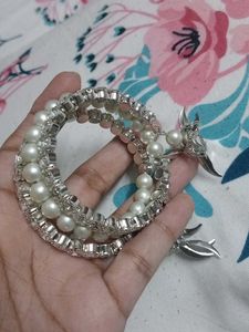 🎀Elegant Pearl &amp; Crystal Bracelet 🎀