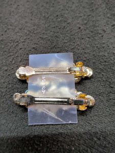 Charming Floral Hair Clips (Set of 2)