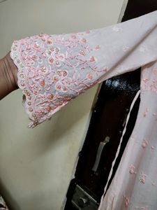 Ari work Chikankari Kurta