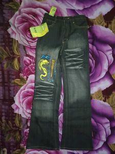 VINTAGE BELL BOTTOM JEANS (WITH COOL EMBROIDERY)