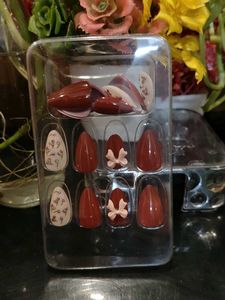 Chic False Nails - Maroon Bow Design