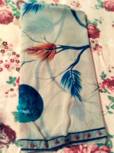 Beautiful Floral Print Saree