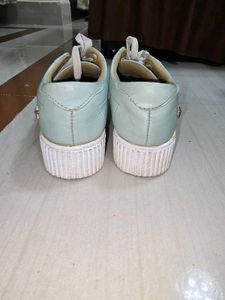 Casual Sneakers