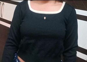 Chic Black Square Neck Long Sleeve Top