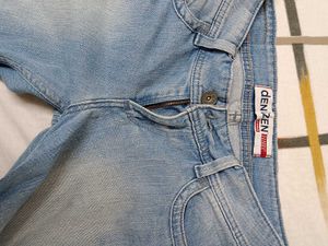 Low rise levis Denim jeans