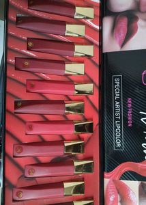 Luxury Lip Gloss Set.... 200 + lipsticks ... .. 6
