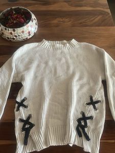 Winter ❄️ Beautiful White Knit Sweater