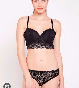 Very Sexy And Beautiful Brallete With Brief