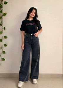 Black cotton tshirt