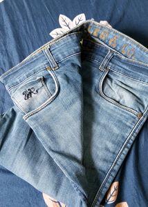 Perfect Fitting Branded Jeans