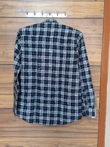 New size -M,L  Men's Checked Long Sleeve Shirt