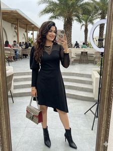 plus size Chic Black Dress with Puff Sleeves