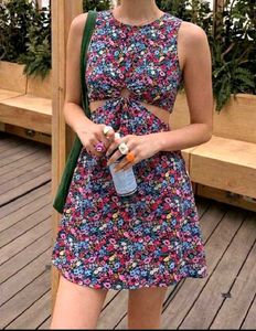 last price 🚩Floral Cut-Out Knot Dress
