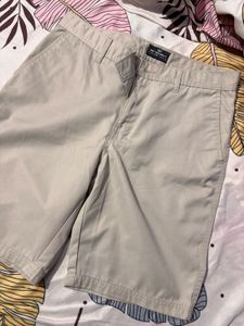 MetroNaut Essentials Khaki shorts