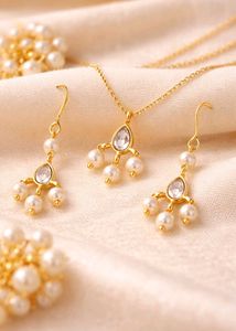 Elegant Pearl & Crystal Jewellery Set
