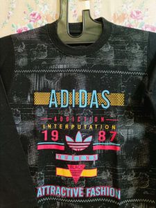 🇳🇿💫🎀Cool Adidas Graphic Tee