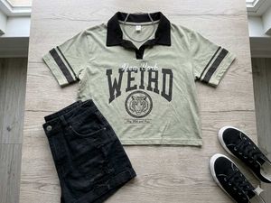 Graphic Print Collared Crop Top