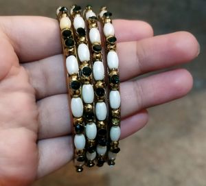 Set Of 4 Bangles. Bangles. White And Green Bangles.  4 Bangles