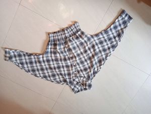 Combo Of Cream Jeans And Black White Checks Shirt