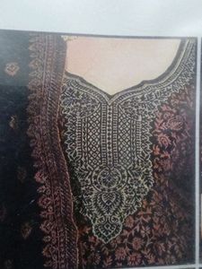 Elegant Embroidered Kurti with Shawl