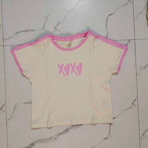 Cream XOXO Graphic T-Shirt