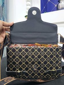Sling bag for woman